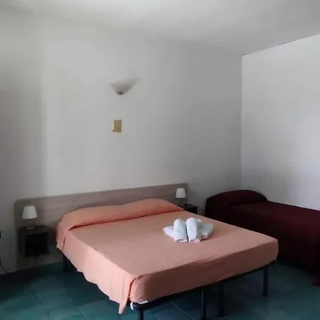 Vila Villa Con Giardino *